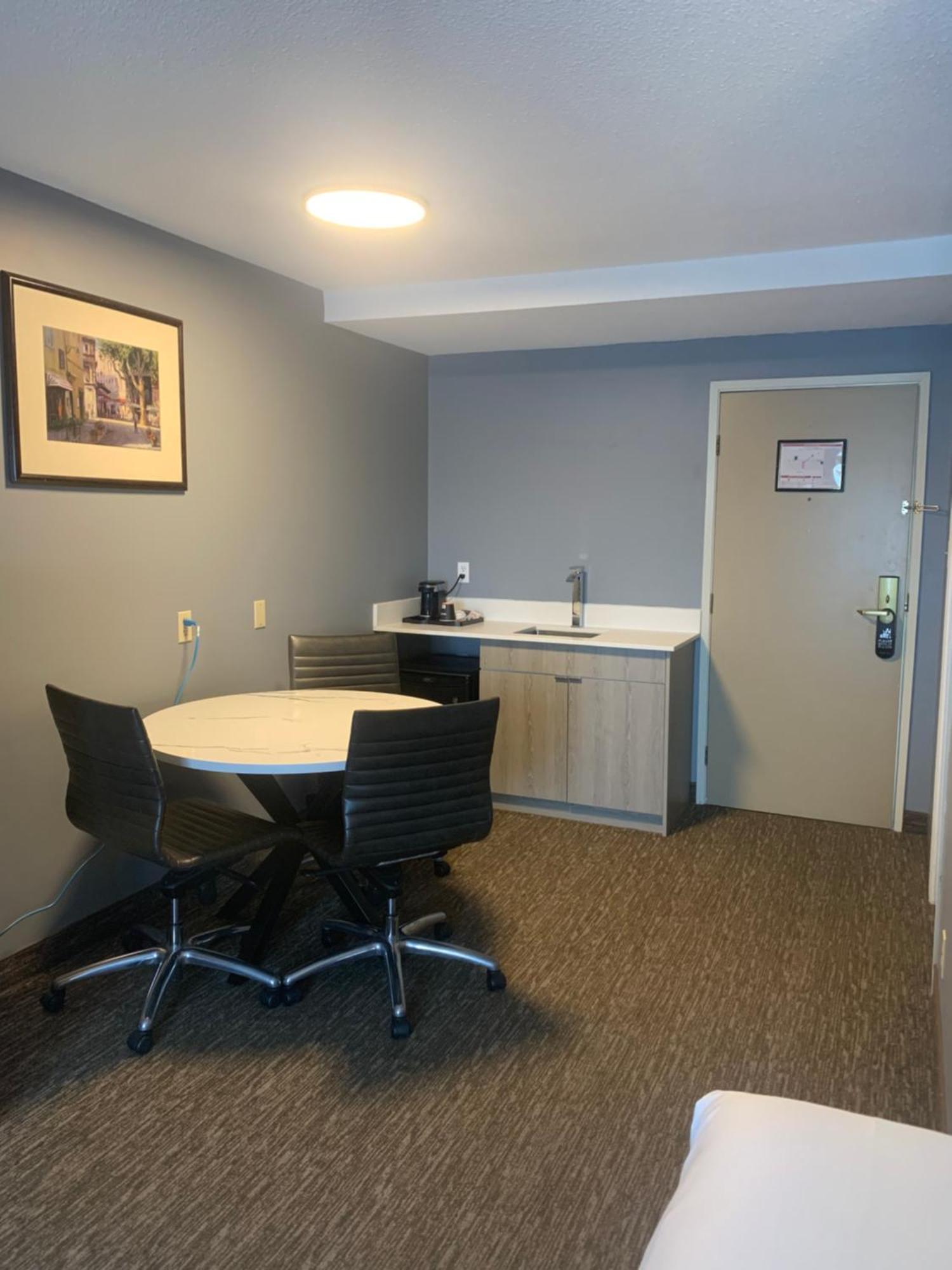 Anchor Inn And Suites Campbell River Ngoại thất bức ảnh