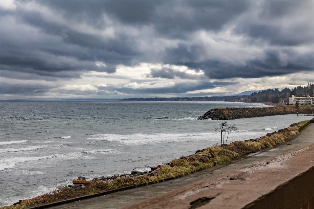 Anchor Inn And Suites Campbell River Ngoại thất bức ảnh